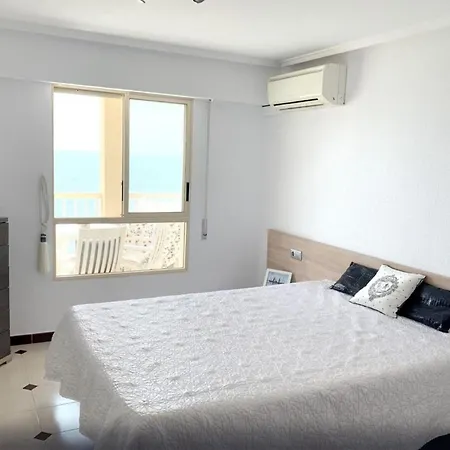 A 50 M De La Playa Espacioso Apartamento En Apartment *